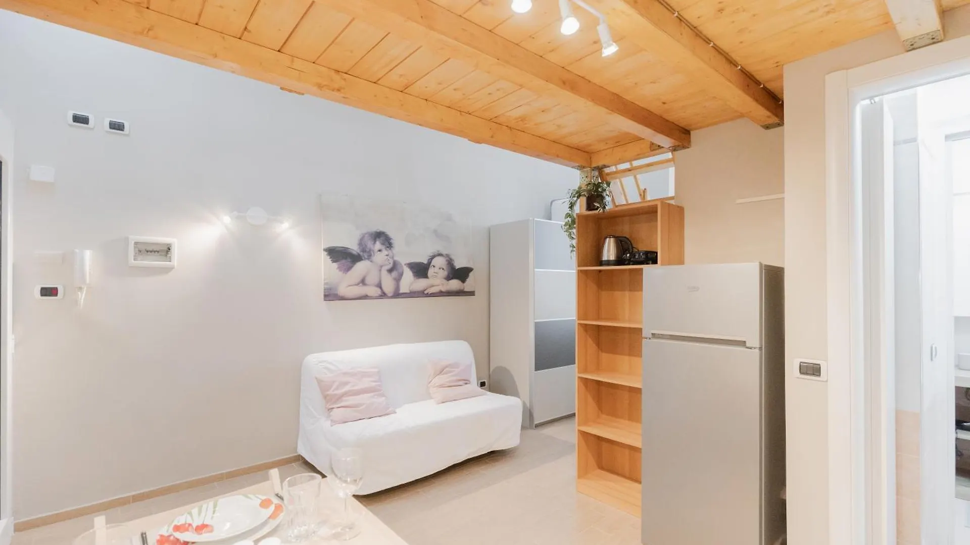Gohost - Bright, Quiet And Cozy Loft Lejlighed Rozzano